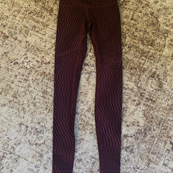 Lululemon Leggings - Picture 3 of 10